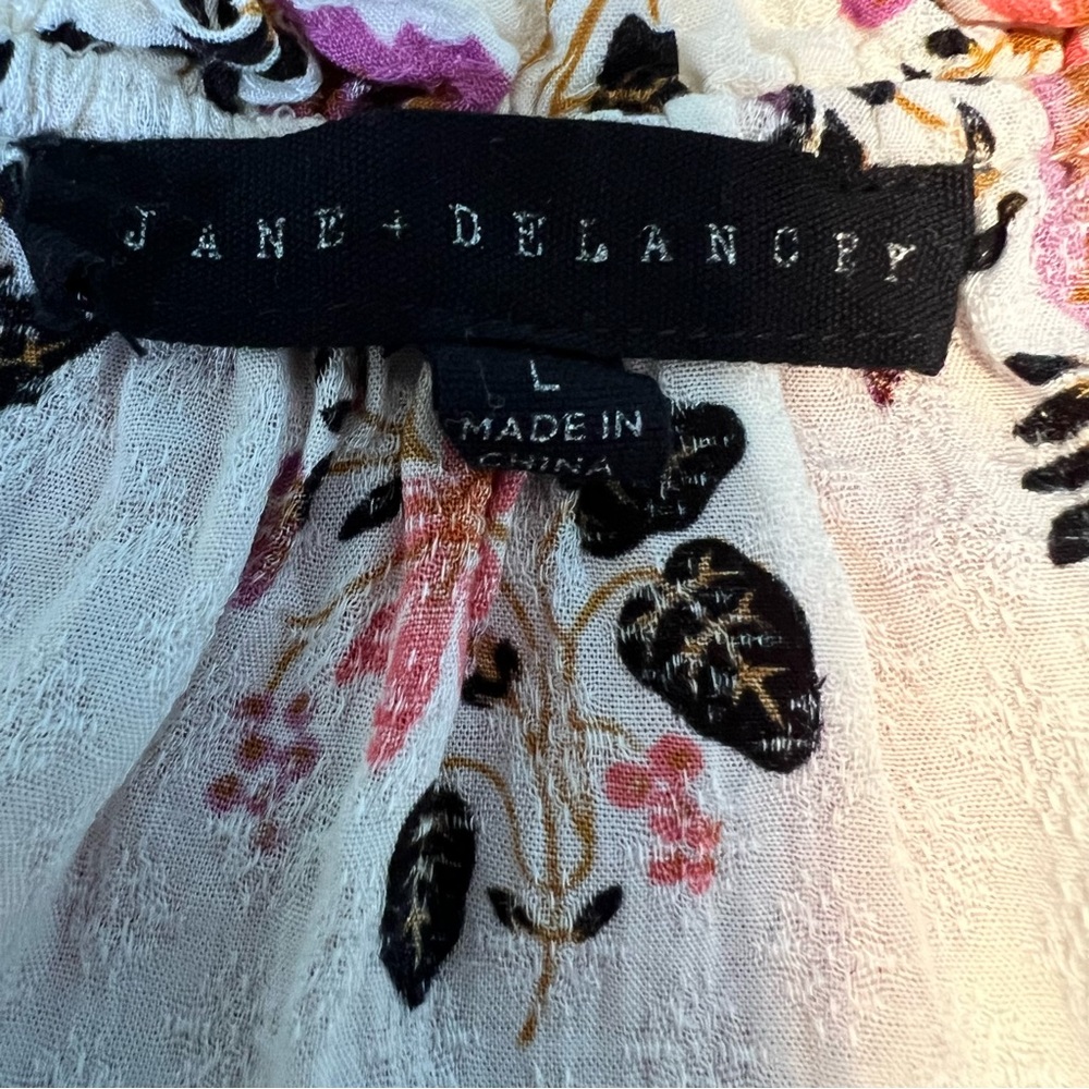 Jane & Delancey Peasant Boho Top sz Large - Picture 8 of 9